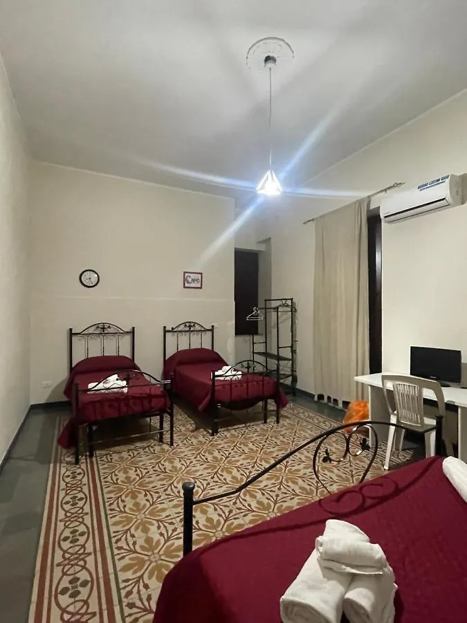 Гостевой дом Maya Palace Real Rooms Palermo Centre Close To Cathedral Италия