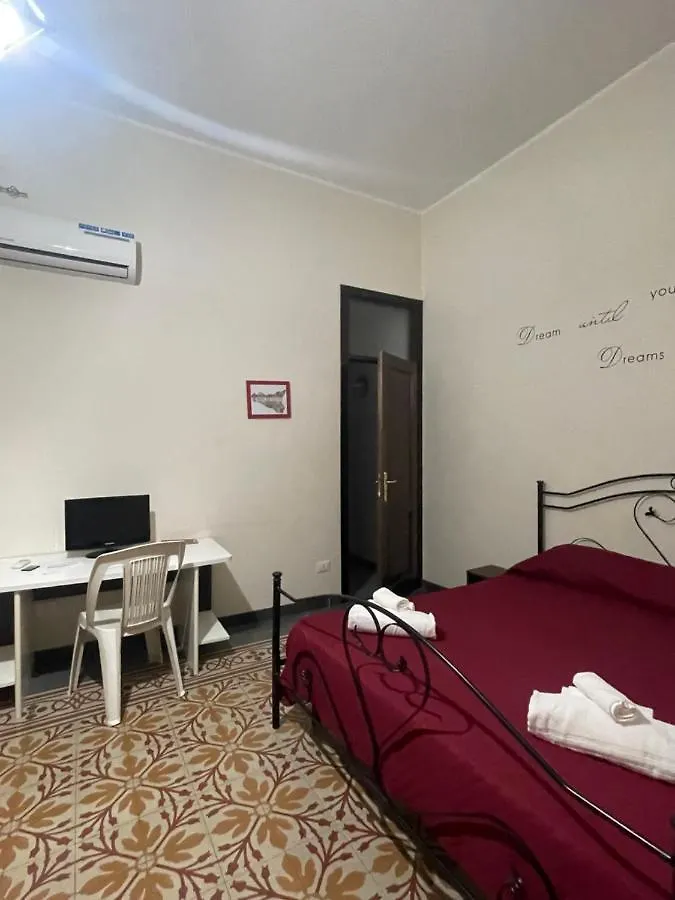 Maya Palace Real Rooms Palermo Centre Close To Cathedral Affittacamere