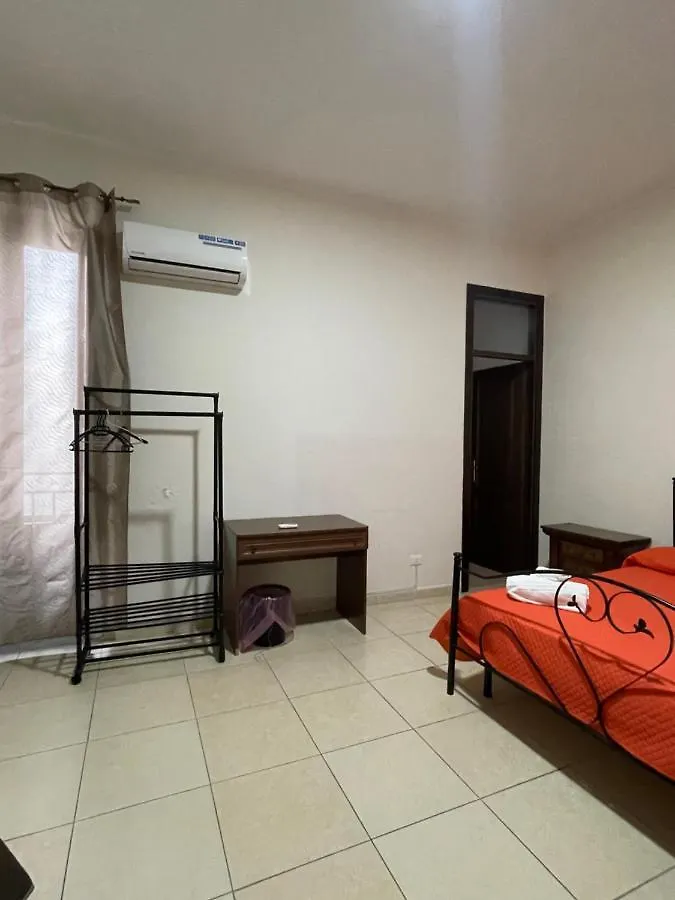 Maya Palace Real Rooms Palermo Centre Close To Cathedral Affittacamere