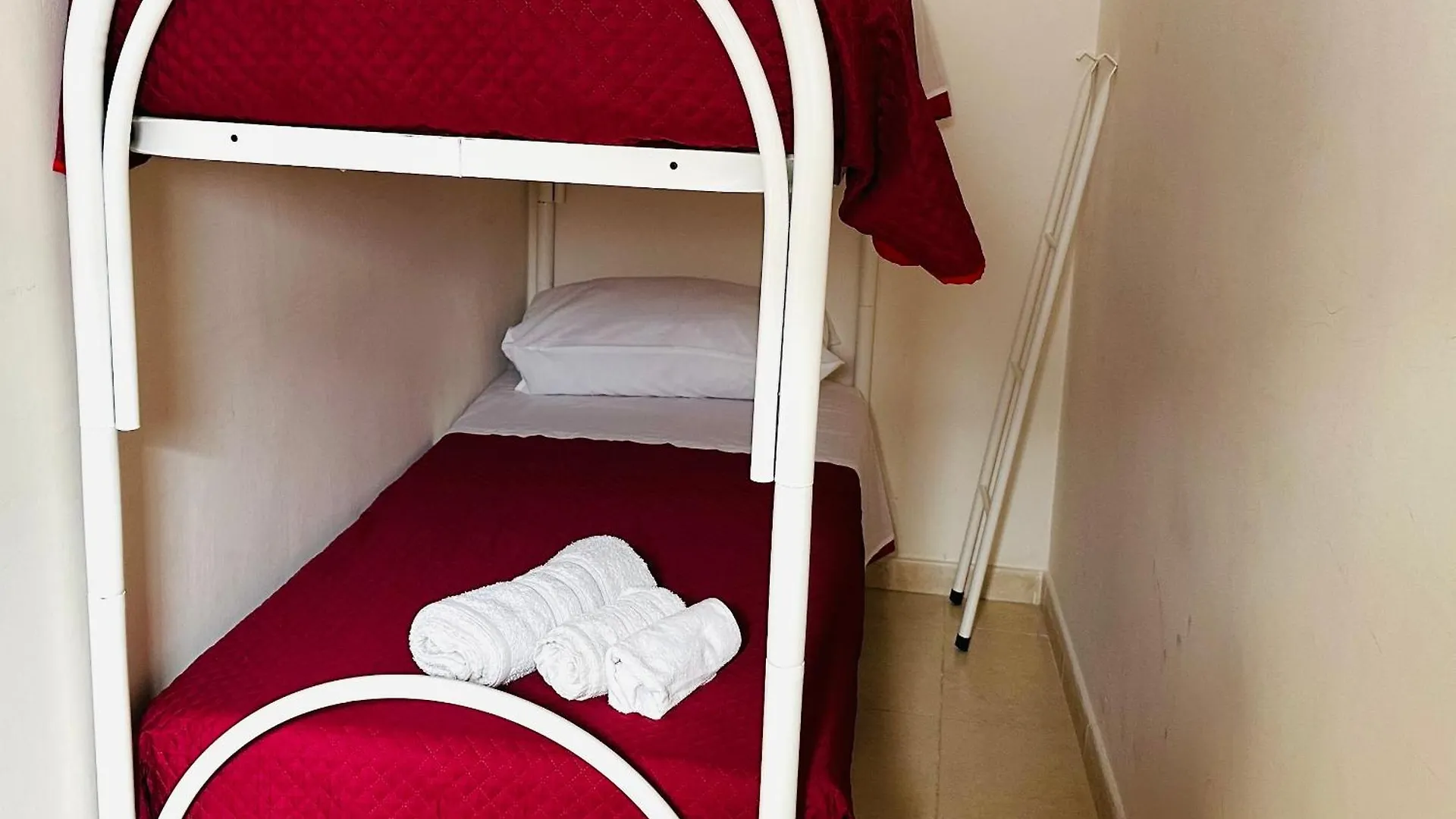 Maya Palace Real Rooms Palermo Centre Close To Cathedral 0*,  Italia