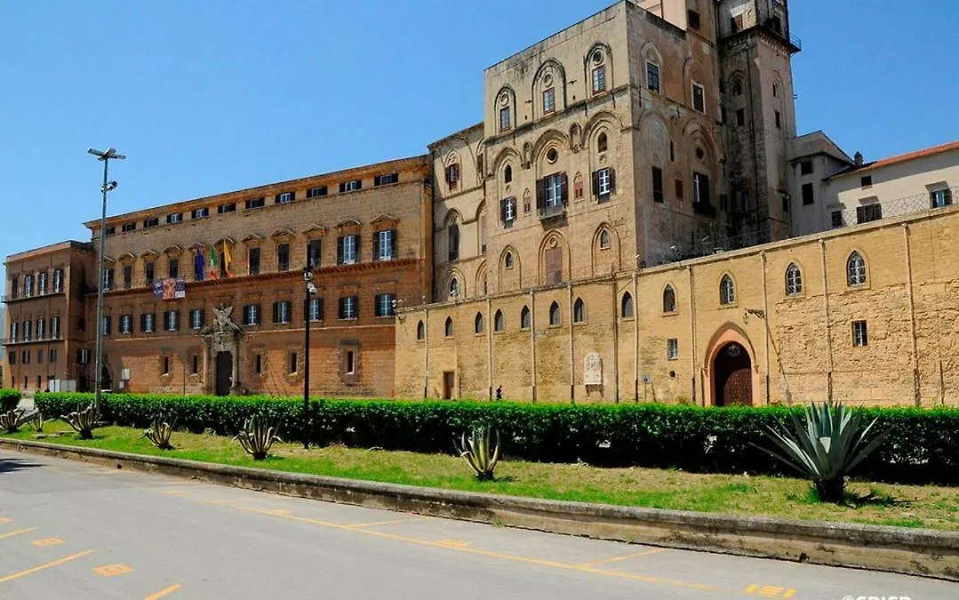 Affittacamere Maya Palace Real Rooms Palermo Centre Close To Cathedral